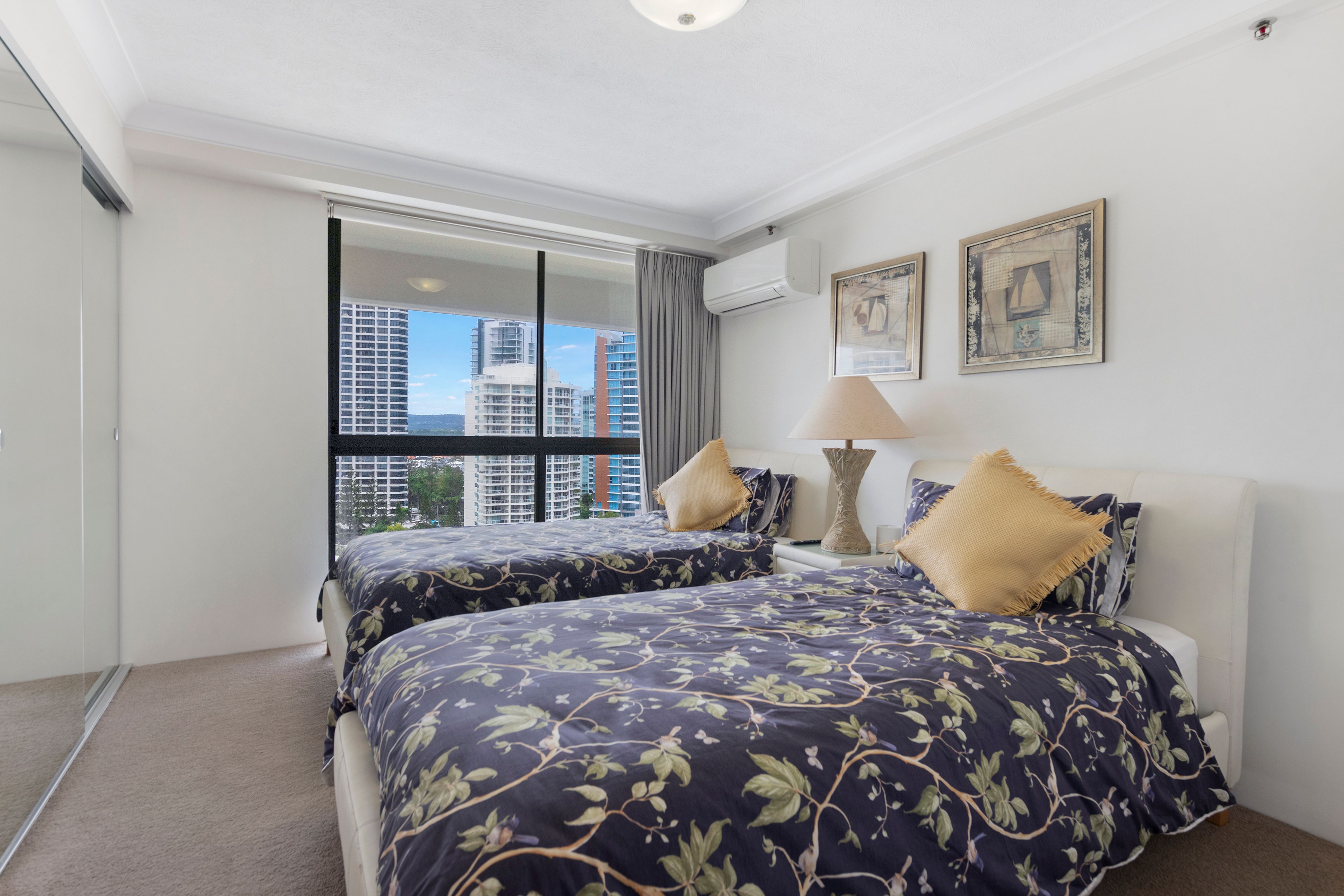 PANORAMIC AND OCEAN VIEWS OPPOSITE BEACH